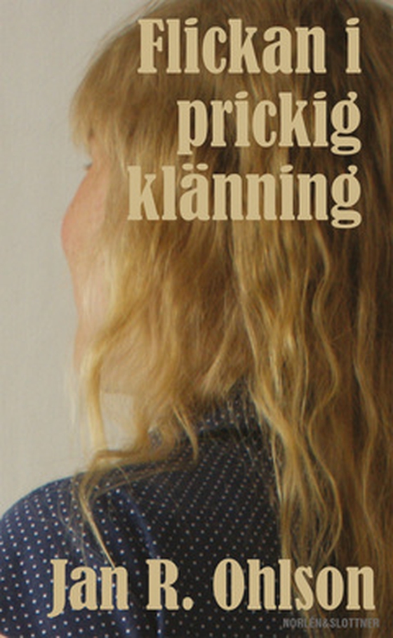 Flickan i prickig klänning