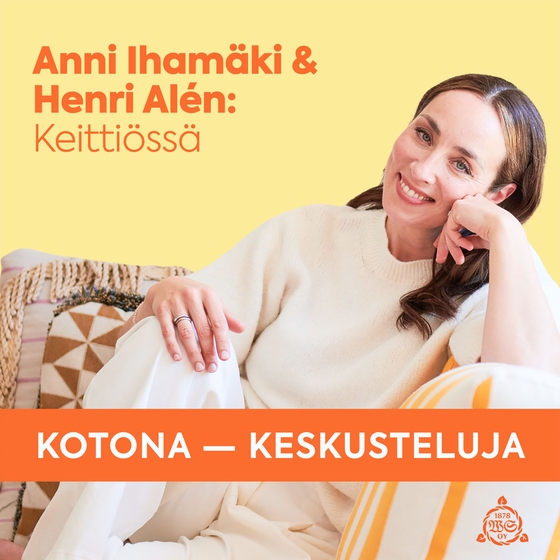 Kotona – Keskusteluja. Keittiössä