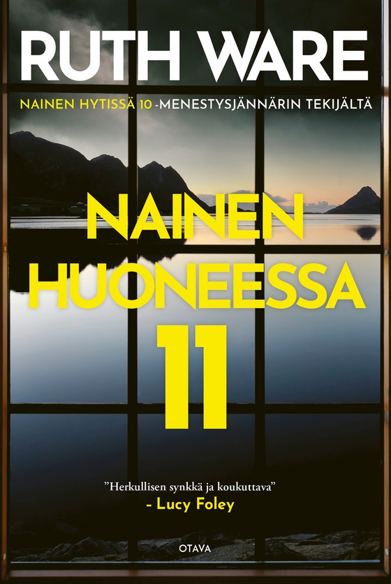 Nainen huoneessa 11